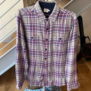Faherty Flannel Button Down Shirt. XL. Grey / Blue / Red.